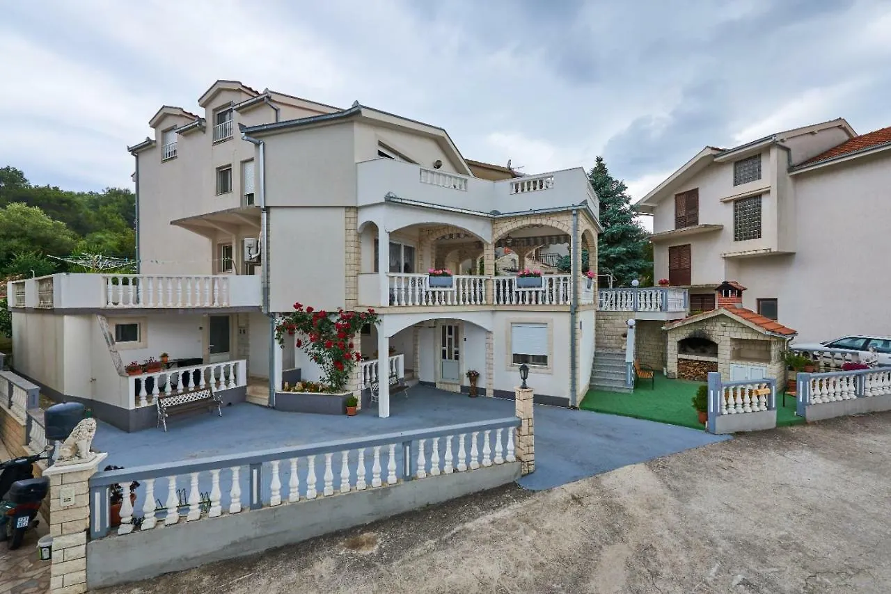Apartments Gagula Trogir