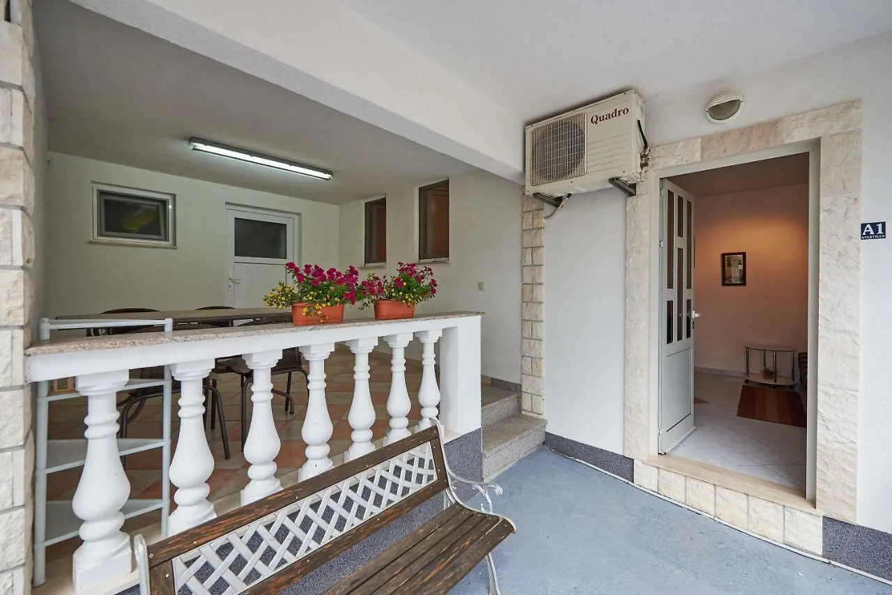 Apartments Gagula Trogir
