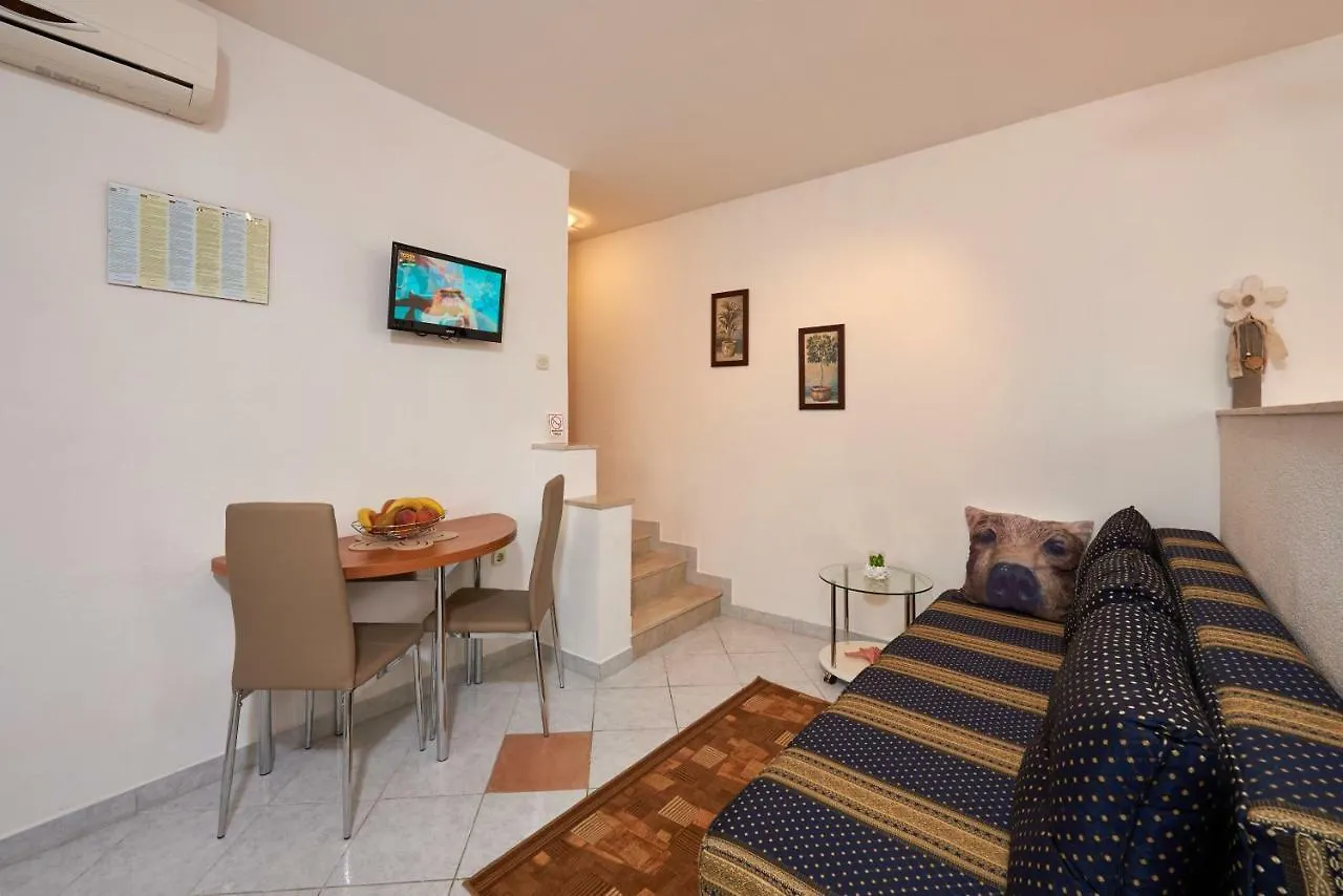Apartments Gagula Trogir Croatia